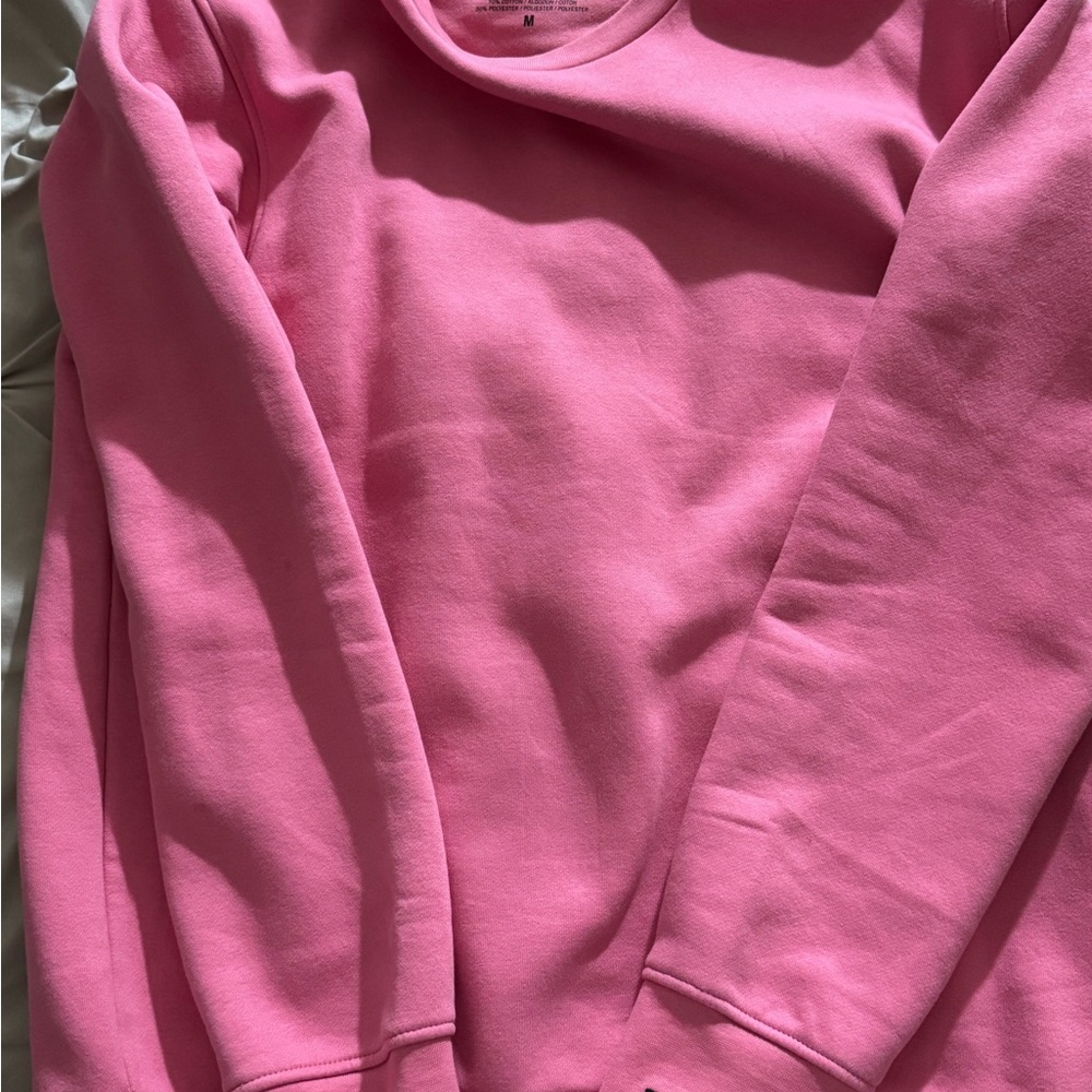 Kenneth Cole Vibrant Pink Crewneck Sweater
